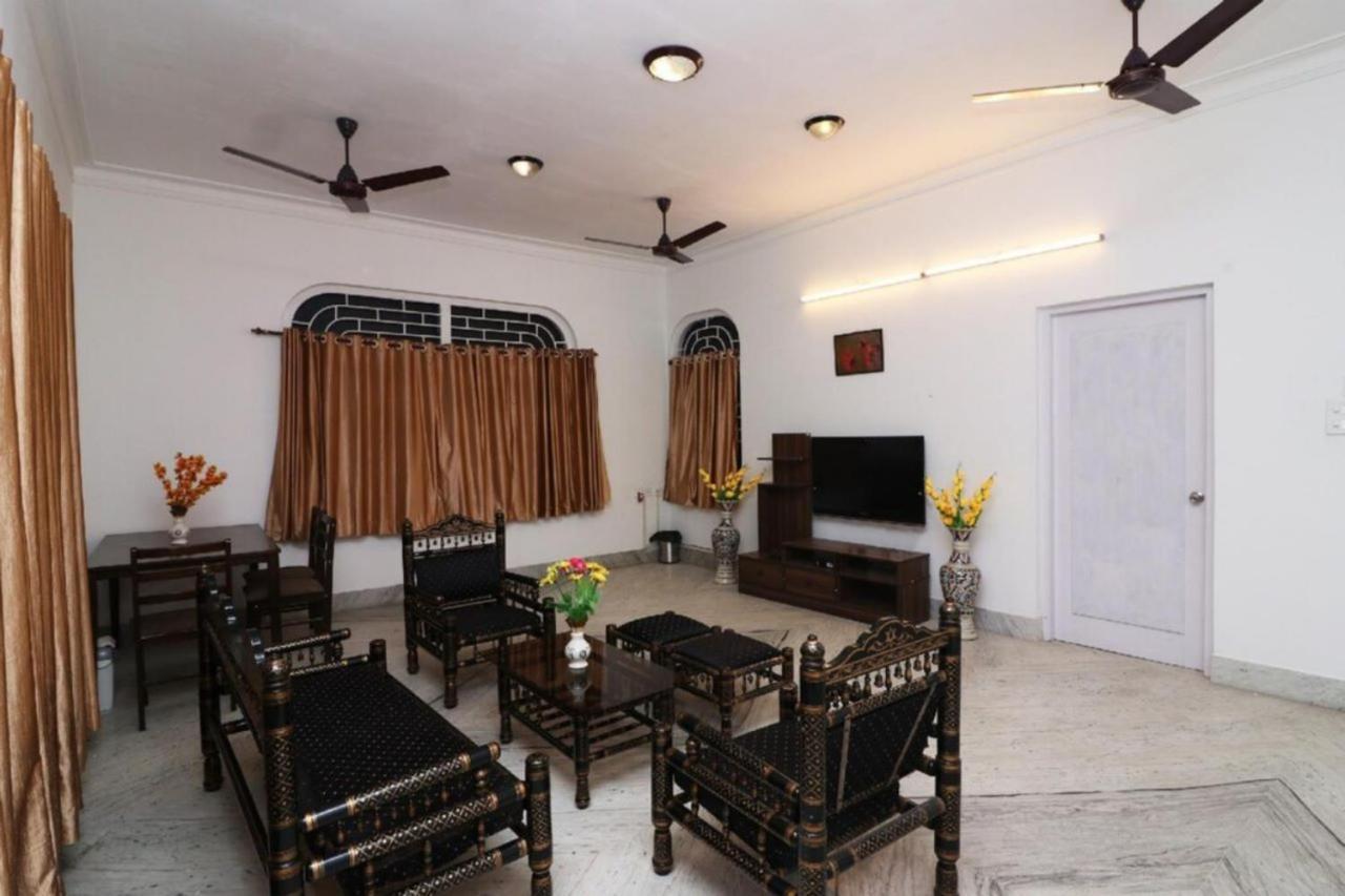 Goroomgo Hotel Manurama Ruby Calcutta Buitenkant foto