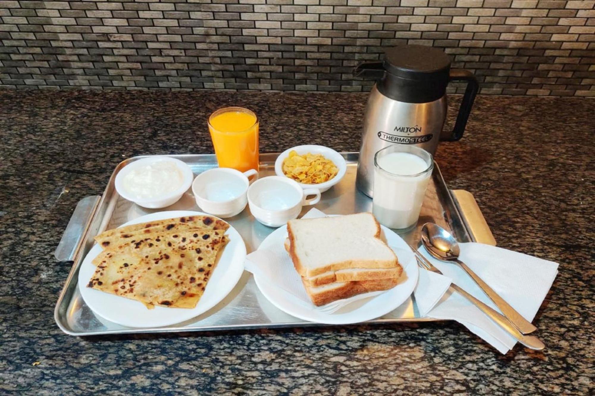 Goroomgo Hotel Manurama Ruby Calcutta Buitenkant foto