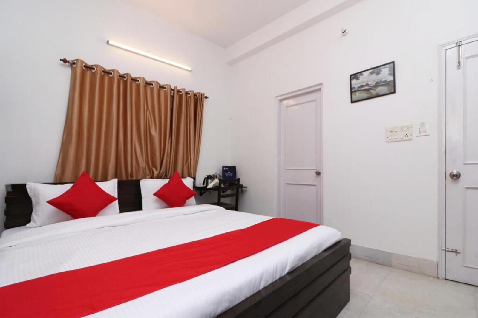 Goroomgo Hotel Manurama Ruby Calcutta Buitenkant foto